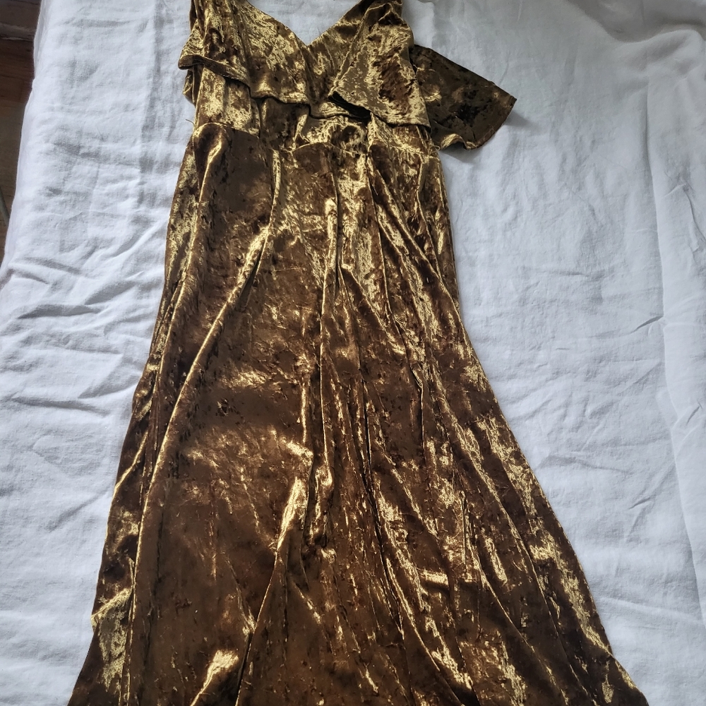 Dress - Picture 3 of 5
